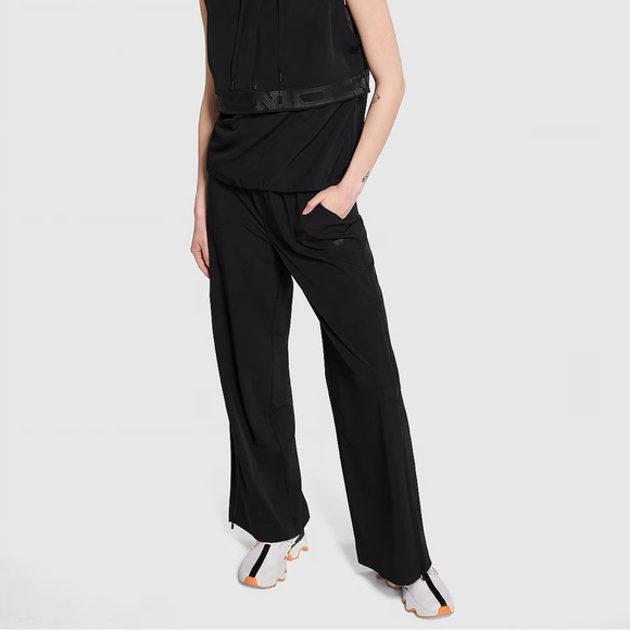 New PINK
ZIP-IT WIDE-LEG PANTS - Picture 3 of 7